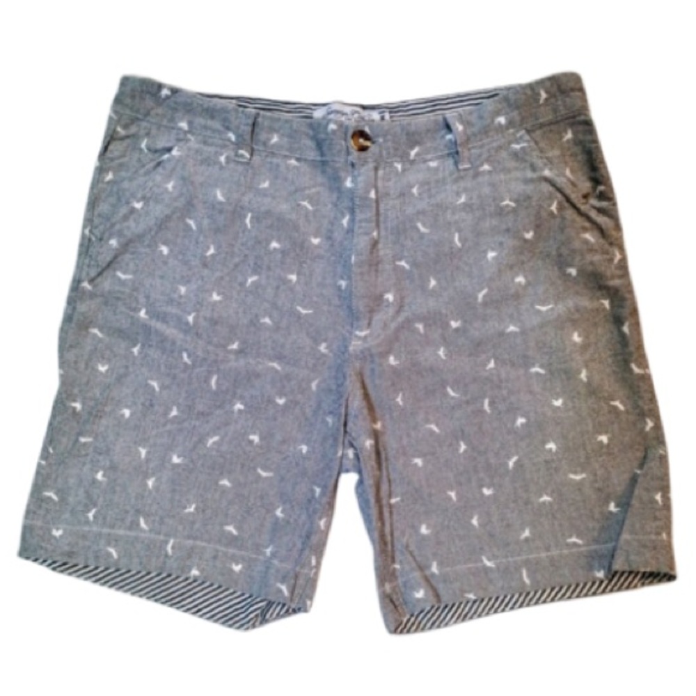 Sovereign Code Gray & White Bird Printed Men's Chino Shorts